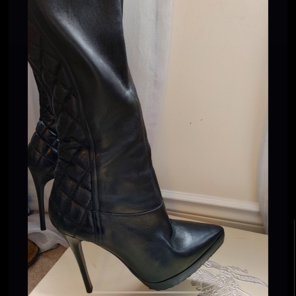 BURBERRY OTK QUILTED BOOTS
